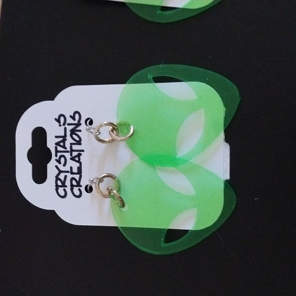 My daughter made these Alien 👽 earrings